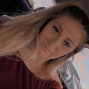 Meet your Posher, Brenna